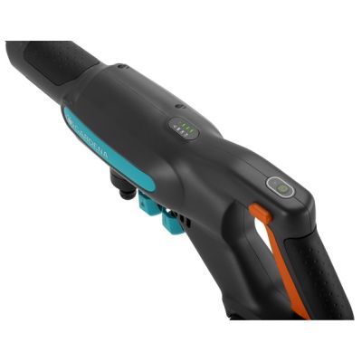 4. Gardena AquaClean 24/18V P4A podkładka ciśnieniowa Kompaktowy Bateria 250 l/h Czarny, Niebieski, Pomarańczowy