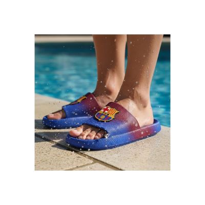 9. FC Barcelona klapki Flip Flops 2300007497