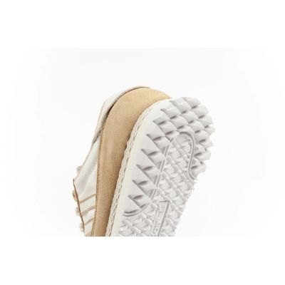 28. Buty adidas City Marathon W GX9011