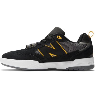 8. Buty sportowe New Balance do skateboardingu NM808WUT