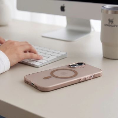 5. Etui Tech-Protect MagZero MagSafe na iPhone 17 - beżowo-brązowe matowe