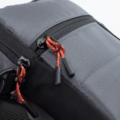 8. Saszetka Hi-Tec Quaset 92800597691