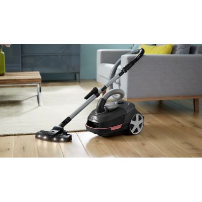 38. Odkurzacz PHILIPS Series 6000 XD6142/12