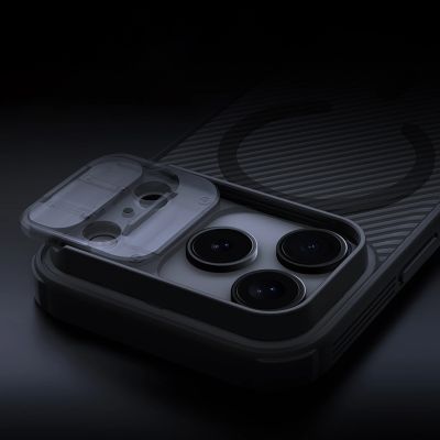 8. Etui Nillkin CamShield Pro kompatybilne z MagSafe na iPhone 17 Pro Max - przezroczysto-czarne