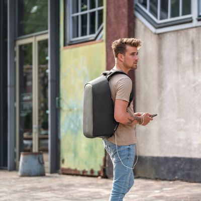 15. XD DESIGN PLECAK ANTYKRADZIEŻOWY BOBBY HERO REGULAR CZARNY P/N: P705.291