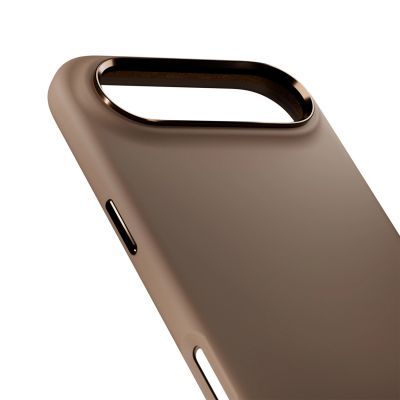 7. Etui silikonowe Puro Icon Mag Pro Liquid Silicone na iPhone 17 Air kompatybilne z MagSafe, z ochroną aparatu i aluminiowymi przyciskami - brązowe