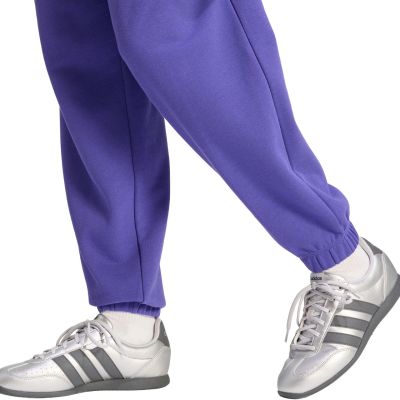 5. Spodnie damskie adidas Essentials Linear French Terry Cuffed fioletowe KF8363