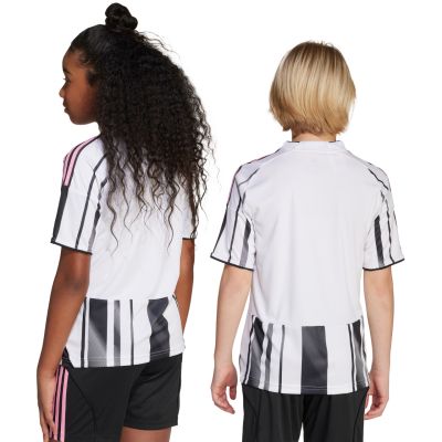 10. Koszulka adidas Juventus 25/26 Home Jr JN5237
