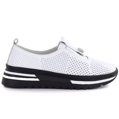 2. Skórzane półbuty damskie ażurowe na platformie białe S.Barski 7092