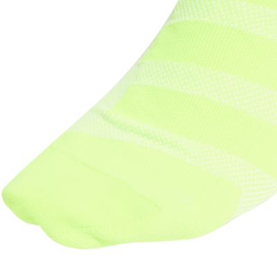 11. Skarpety adidas Run x Adizero JC8872