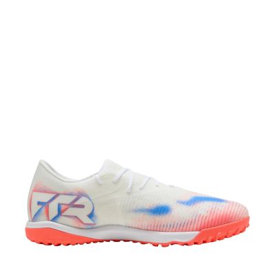 11. Buty piłkarskie Puma Future Match Low TT 108601 01