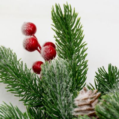 15. GAŁĄZKA DEKORACYJNA SOSNOWA Z JARZĘBINĄ I SZYSZKAMI 60CM