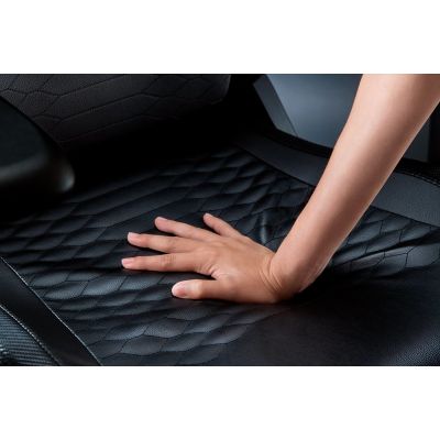 5. Razer Iskur V2 Fotel gamingowy Obite siedzisko Czarny