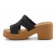4. Klapki Crocs Brooklyn Woven Slide Heel W 209979-001