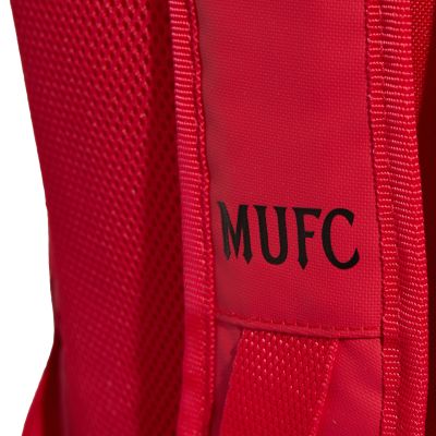 6. Plecak adidas Manchester United czerwony KT0684