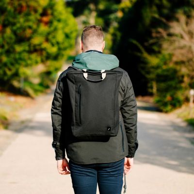 2. Native Union BACKPACK-BLK plecak Plecak turystyczny Czarny Tkanina, Poli(tereftalan etylenu) (PET), Tworzywo sztuczne pochodzące z recyklingu