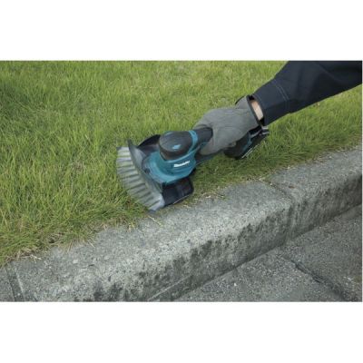 12. Nożyce akumulatorowe do trawy MAKITA DUM604ZX