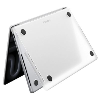4. Etui Spigen AirSkin na MacBook Pro 14" 2021 / 2023 / 2024 / 2025 / 2026 - przezroczyste matowe