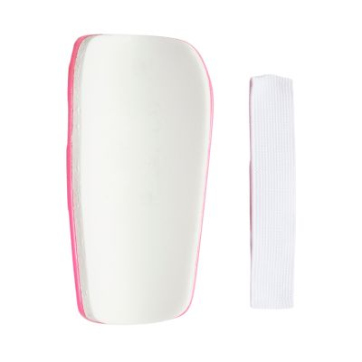 6. Ochraniacze piłkarskie adidas Tiro Club Jr JM8364