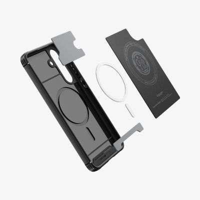 8. Etui Spigen Core Armor Mag MagSafe na Samsung Galaxy S25 FE - czarny mat