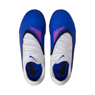 4. Buty piłkarskie dla dzieci Nike Phantom 6 Low Pro FG/MG HM9204 446