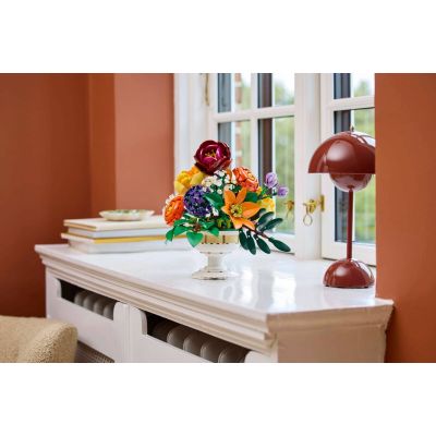 5. LEGO Botanical Collection 10345 - Kwiatowa kompozycja