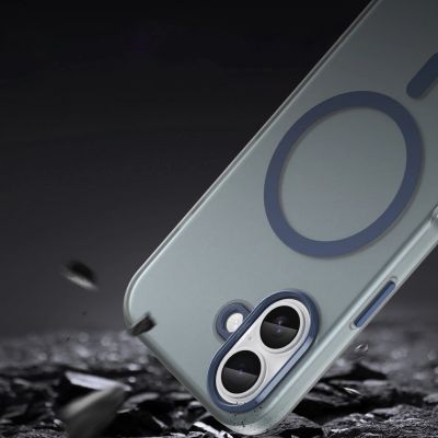 8. Etui Magnetic Abrasive na iPhone 17 kompatybilne z MagSafe - matowe niebieskie