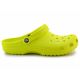 8. Klapki Crocs Classic U 10001-76M