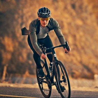 9. Kask rowerowy Rockbros HC-58BK-L 58-61 cm - czarno-szary