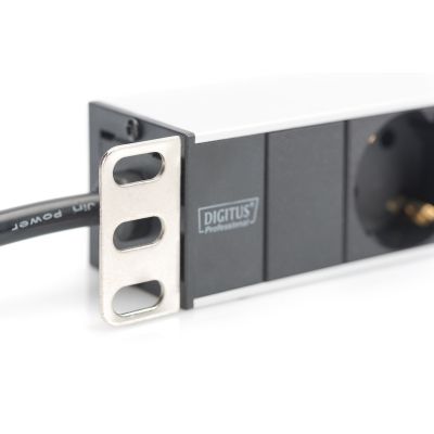 4. Listwa RACK DIGITUS DN-95401 (8 x UTE; 16 A; 2m; kolor czarny)