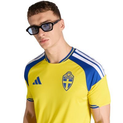 5. Koszulka męska adidas Sweden 26 Home Jersey żółto-niebieska JM5814