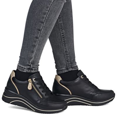 6. Skórzane sneakersy damskie na koturnie czarne Remonte Rieker D0T03-03