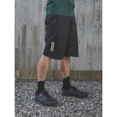 2. Spodenki rowerowe POC Bastion Shorts czarny