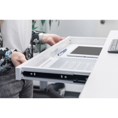 22. Digitus Biurko z elektryczną regulacją wysokości oraz stacją ładowania USB i szufladą