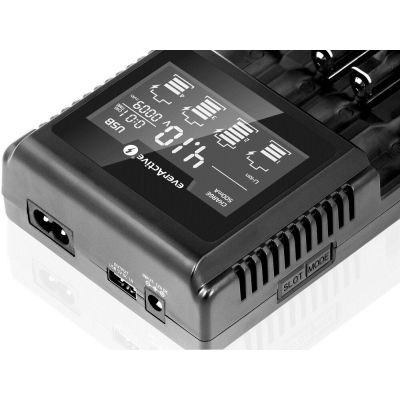 8. Ładowarka everActive UC-4000 (Brak danych)