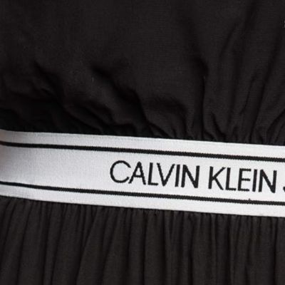 8. Sukienka Calvin Klein Jeans Logo W J20J214162