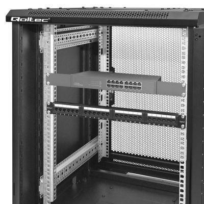 4. QOLTEC SZAFA RACK 19" | 15U | 600X855X600 | PERFOROWANE DRZWI
