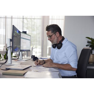 10. Słuchawki BT nauszne Poly Voyager Surround 80 UC Microsoft Teams Certified USB-C Headset + USB-C/A Adapter 8G7U0AA