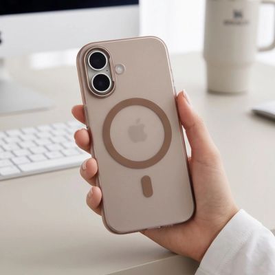 8. Etui Tech-Protect MagZero MagSafe na iPhone 17 - beżowo-brązowe matowe