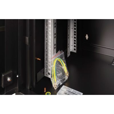 34. Digitus Szafa sieciowa wisząca Unique 19" 7U rack 600x450, drzwi szyba, czarny, niedzielona, złożona, 100kg