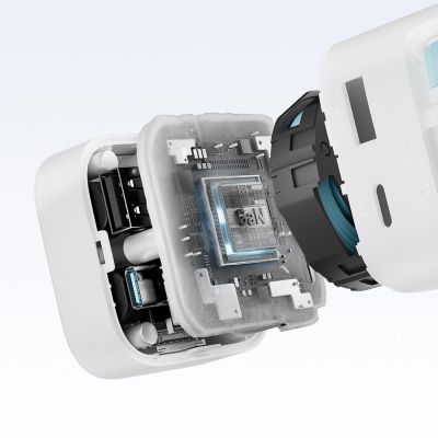 7. Ładowarka sieciowa Cuktech AD653W 67 W GaN 2x USB-C + USB-A ze zwijanym kablem USB-C 70 cm - biała