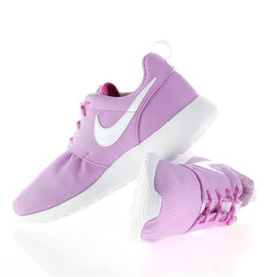 5. Buty Nike Rosherun W 599729-503