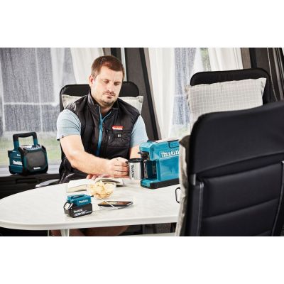 11. Akumuliatorinis kavos virimo aparatas Makita DCM501Z (be akumuliatoriaus ir pakrovejo) CXT/LXT