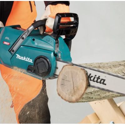 2. Makita Piła łańcuchowa 40V XGT UC016GZ 40 cm