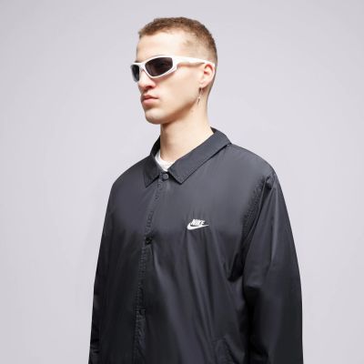 3. Kurtka męska przejściowa Nike Club Coaches Jacket Czarna - FN3316-010