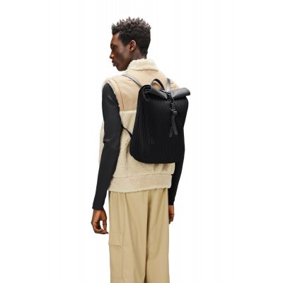 7. Plecak Rains Rolltop Rusksack Mesh Mini Black W3 13350 01