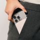 9. Etui Ringke Wallet Slide Grip MagSafe - czarne