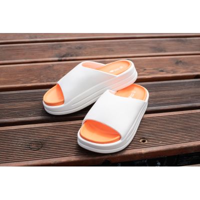 8. Klapki Aquawave Anima W 92800605595