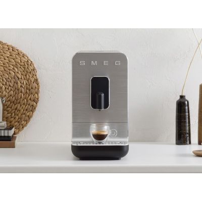 34. Smeg BCC11BLMEU ekspres do kawy Pełna automatyka Ekspres do espresso 1,4 l