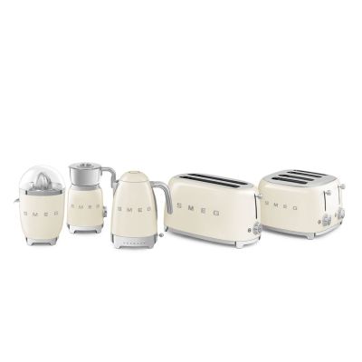 53. Czajnik elektryczny SMEG KLF04CREU kremowy